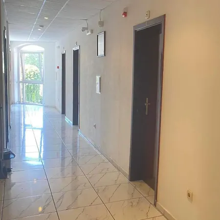 Отель Concordia Plaza 2 3*